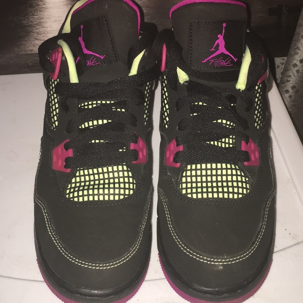 Jordan shoes - Picture 2 of 4